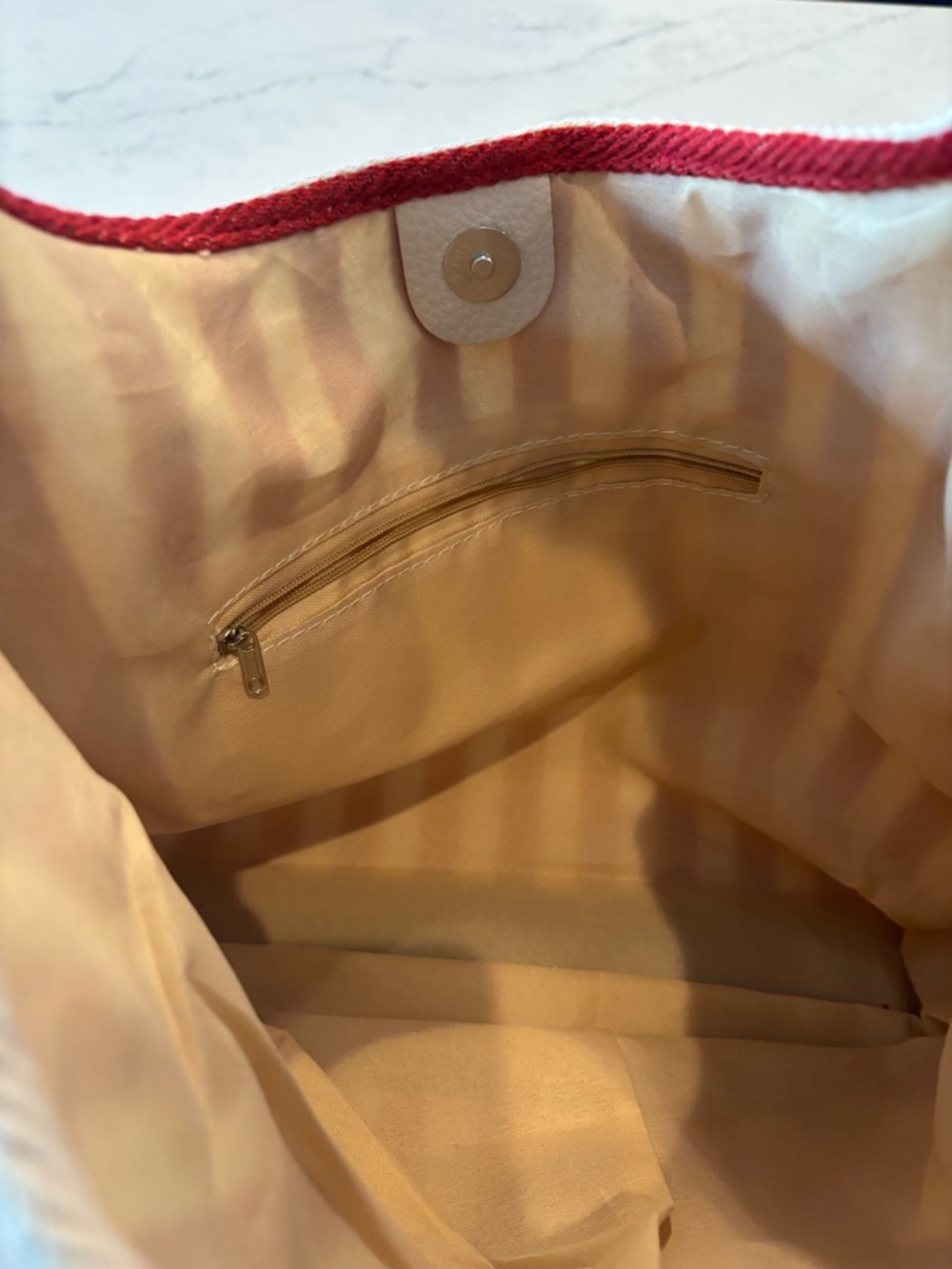 Striped Red and Cream Shoulder Bag - Picture 6 of 7